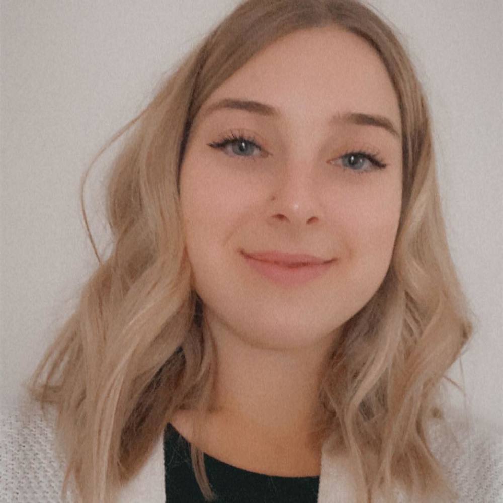 Meet your Posher, Rhiannon